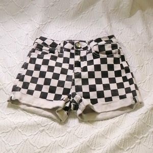 Almost famous checkered Shorts